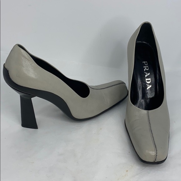 Prada Sz 38 Gray Leather Cuban Heel Pumps - Picture 4 of 15